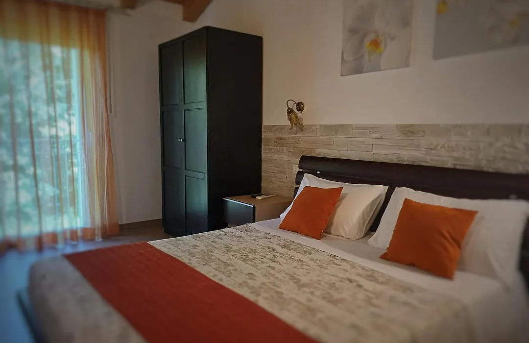 Al Sogno Di Laura B&B-1