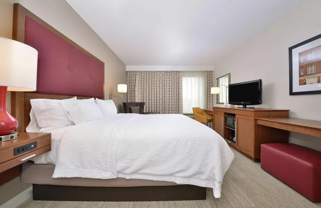 Hampton Inn Martinsburg-1