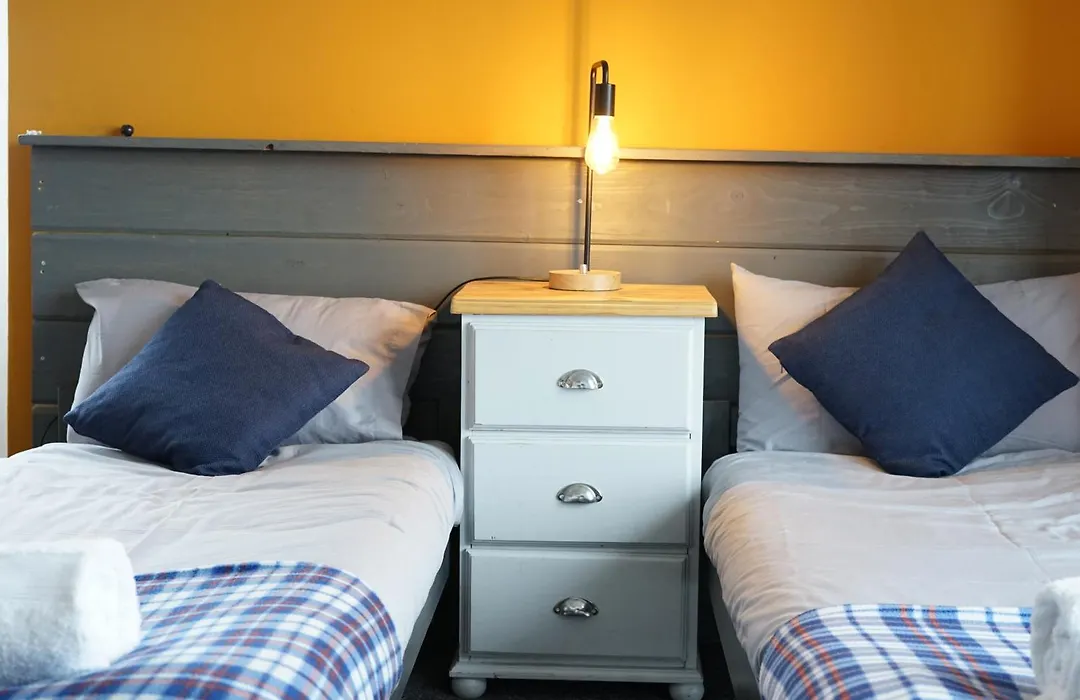 Elemental Surf Lodge-1