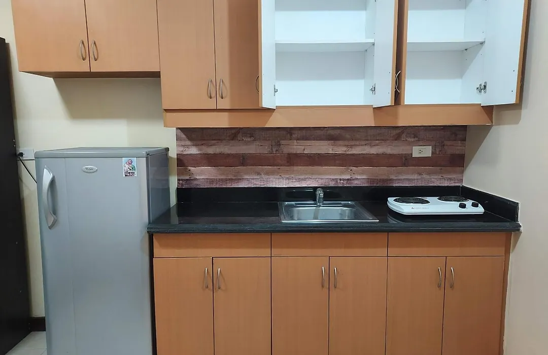 Cypress Towers Condo Near Airport Near Vista Mall Near Bgc In Taguig City-1