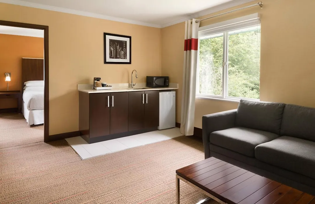 Four Points By Sheraton Surrey-1