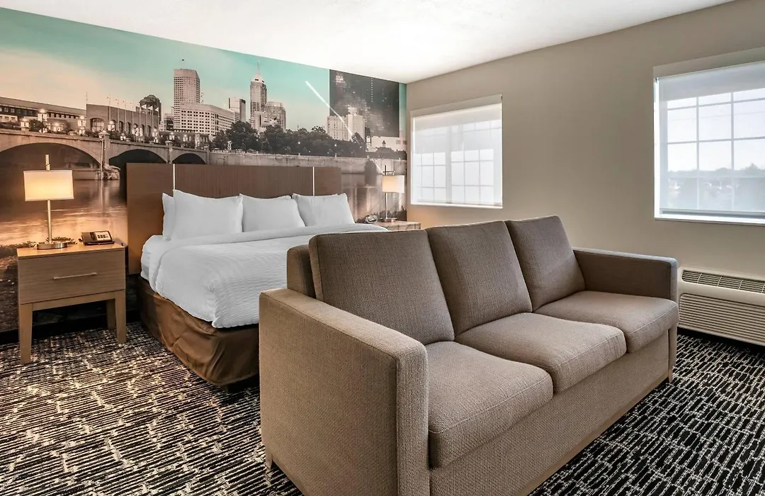 Clarion Pointe Indianapolis Airport-1