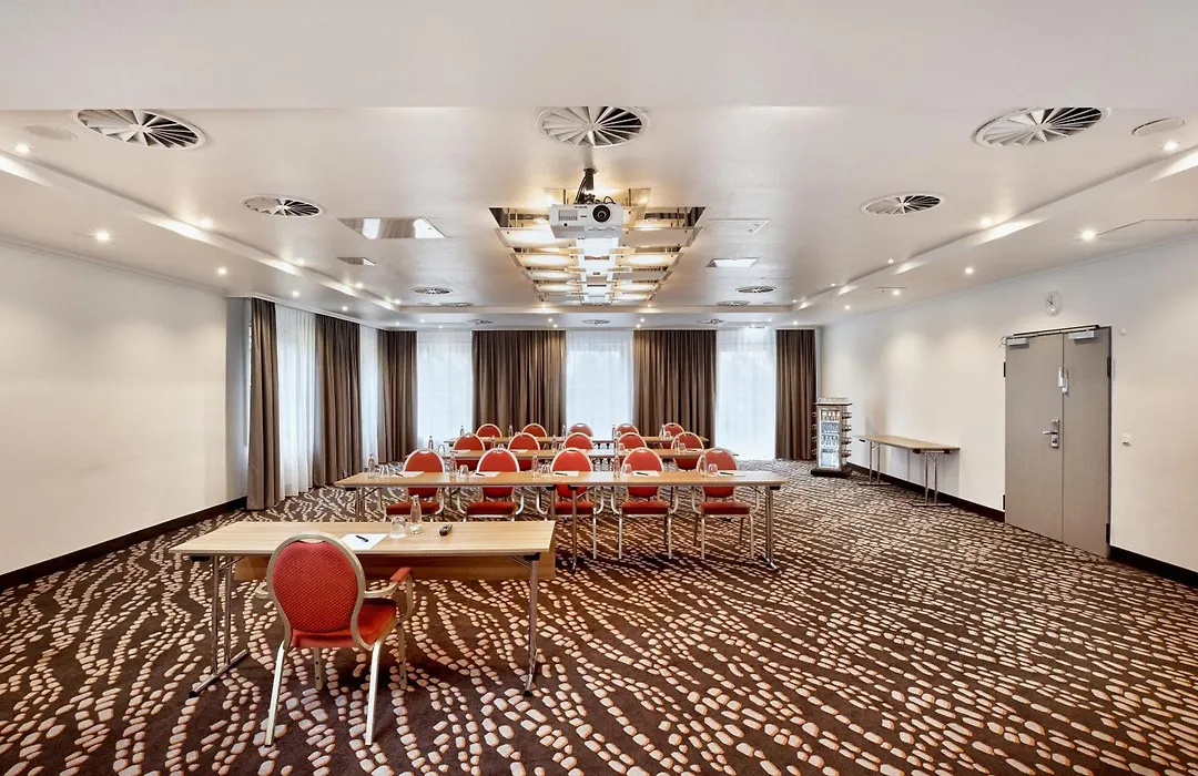 H+ Hotel Frankfurt Airport West-1