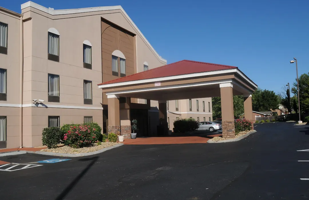 Quality Suites Morristown West-1