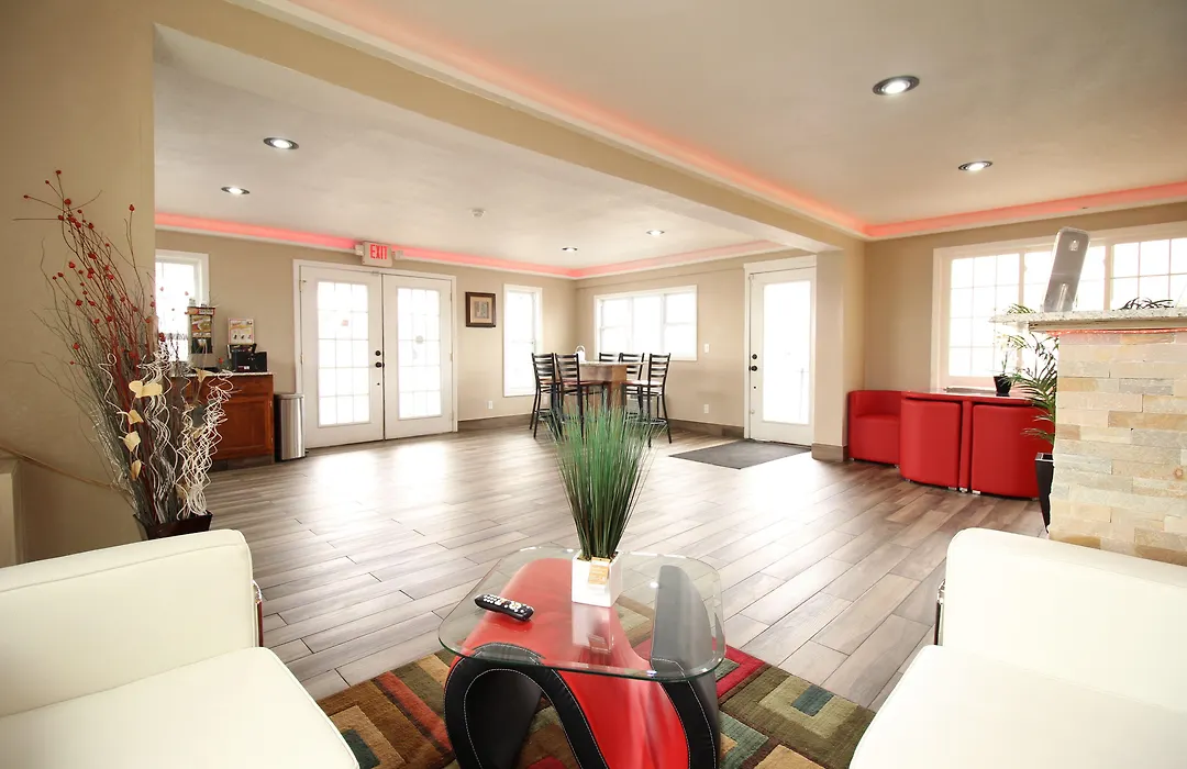 Westbridge Inn & Suites-1