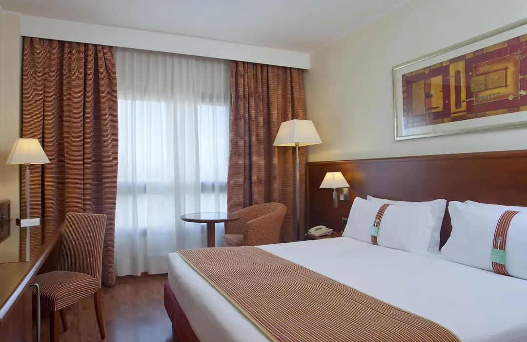 Holiday Inn Cagliari By Ihg-1