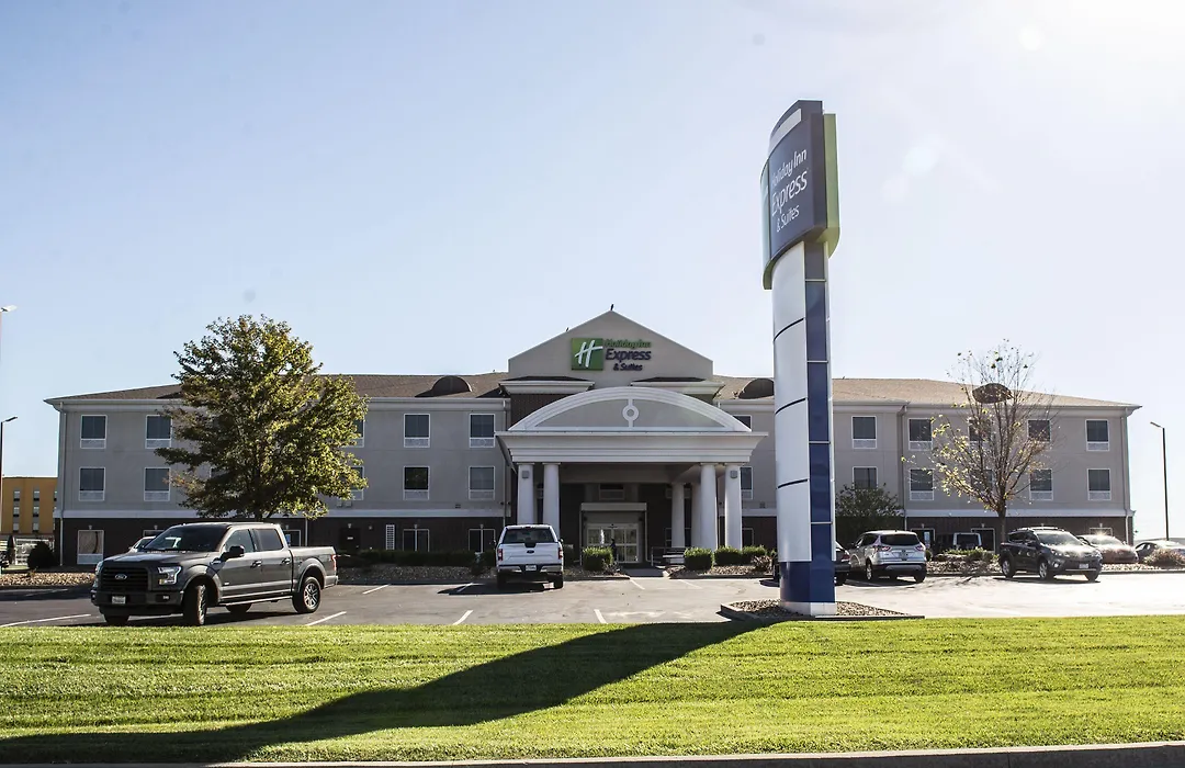 Holiday Inn Express Hotel & Suites Sedalia By Ihg-1