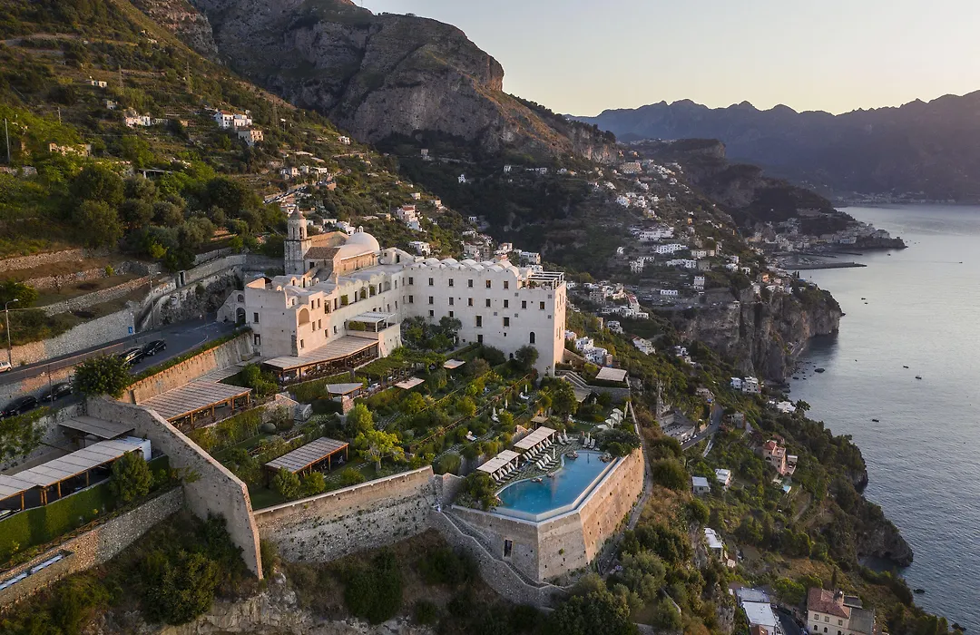 Monastero Santa Rosa Hotel & Spa-1