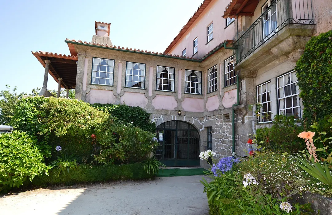 Casa Dos Assentos De Quintiaes-1