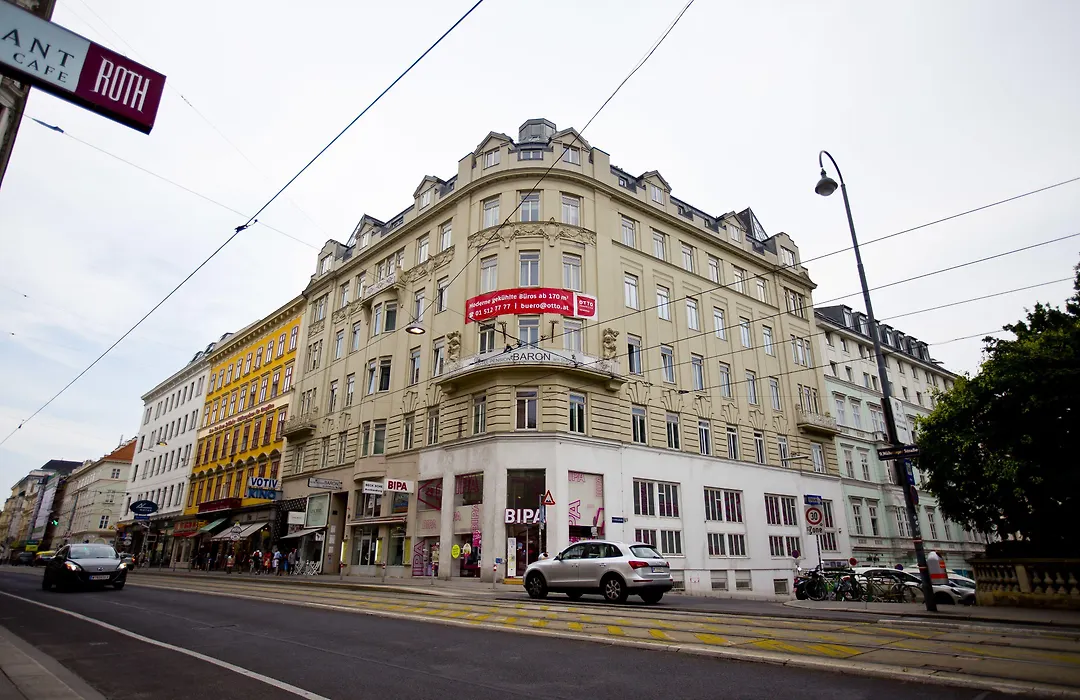 Hotel Pension Baron am Schottentor-1