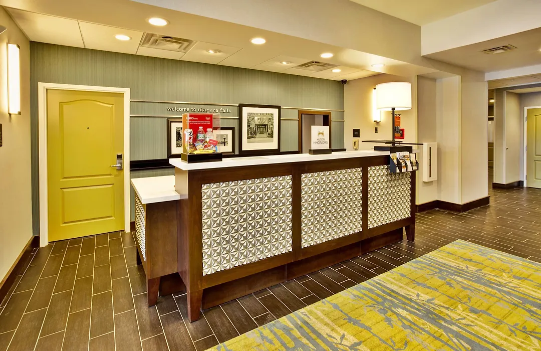 Hampton Inn Niagara Falls/ Blvd-1