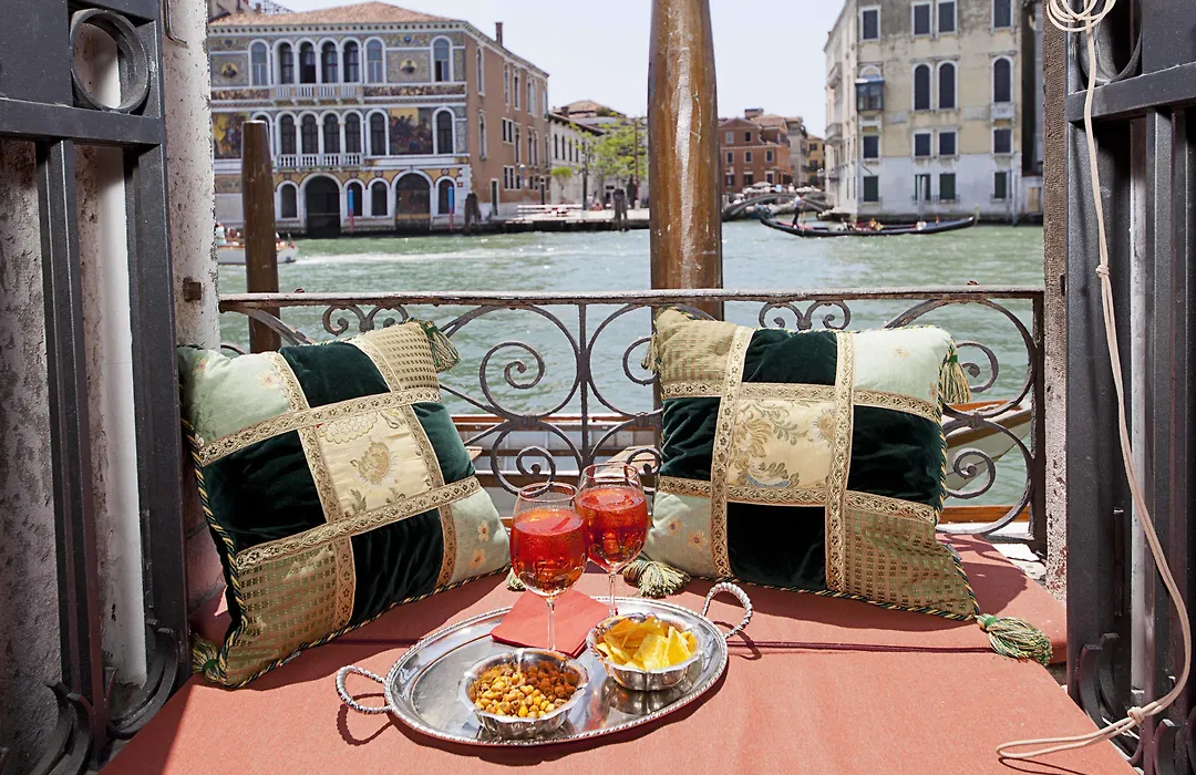 Palazzetto Pisani Grand Canal-1