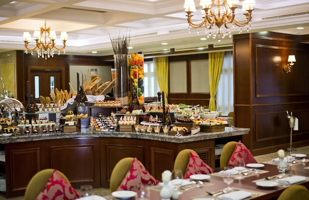 Warwick Doha-1