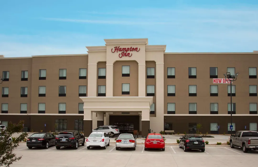 Hampton Inn Mcpherson-1