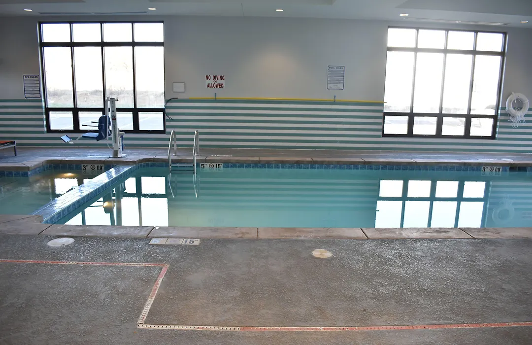 Holiday Inn - Kansas City - Northeast By Ihg-1