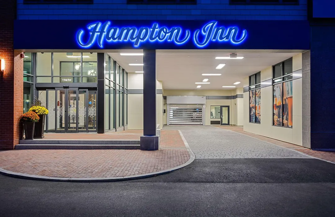 Hampton Inn Salem, Ma-1