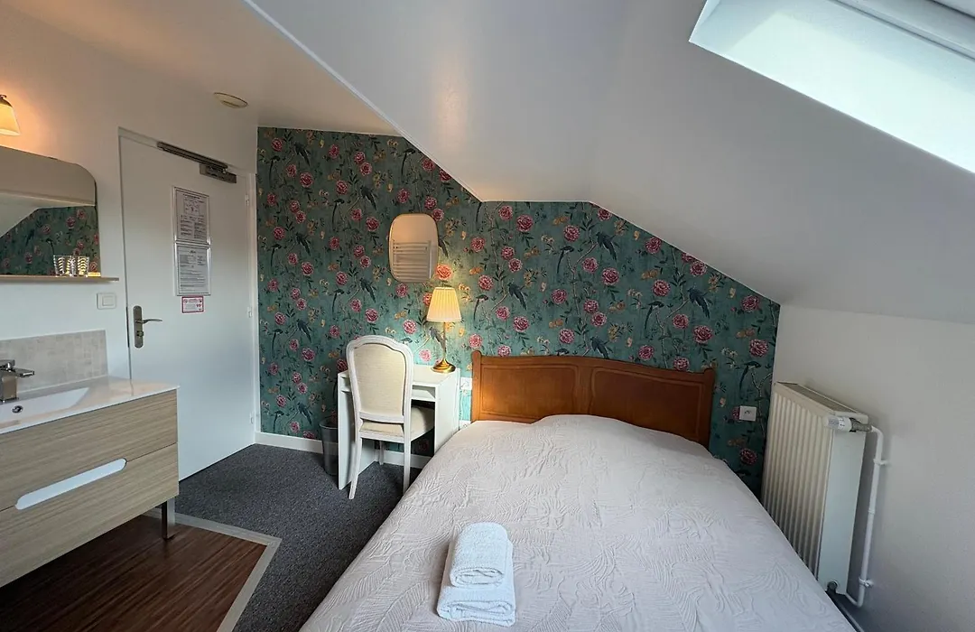 Hotel Saint Yves-1