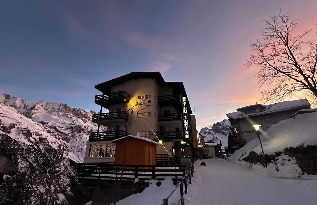 Hotel Alpina-1