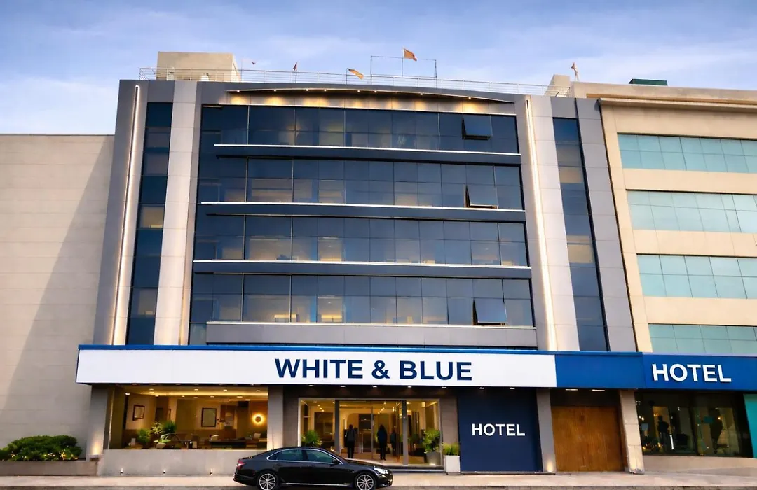 Hotel White & Blue Delhi Airport-1