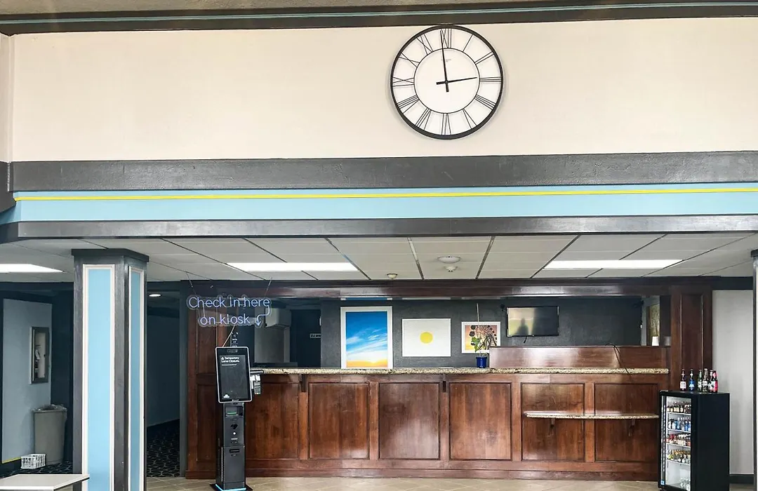 Studio 6 Suites Fremont, Oh-1