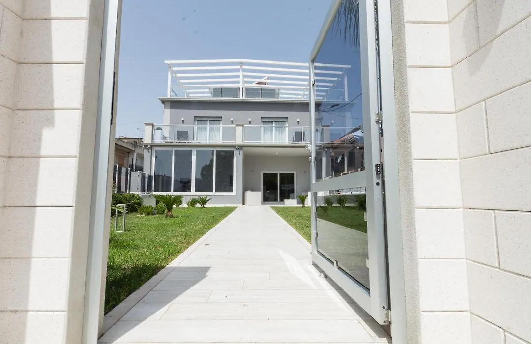 Luxury House-1