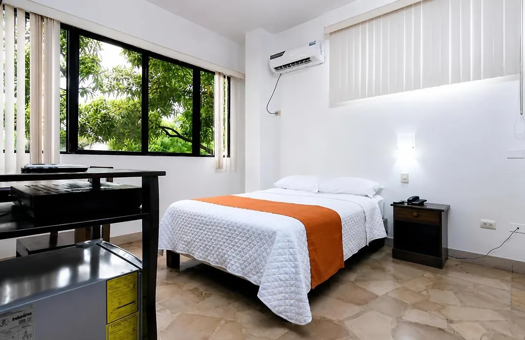 Hotel De Alborada - Cerca Del Aeropuerto-1