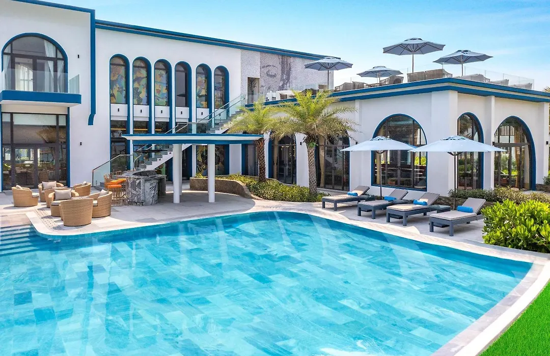 Wyndham Royal Beachfront Resort & Spa Danang-1