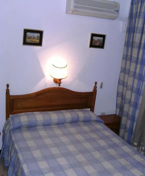 Hostal Alicante-1