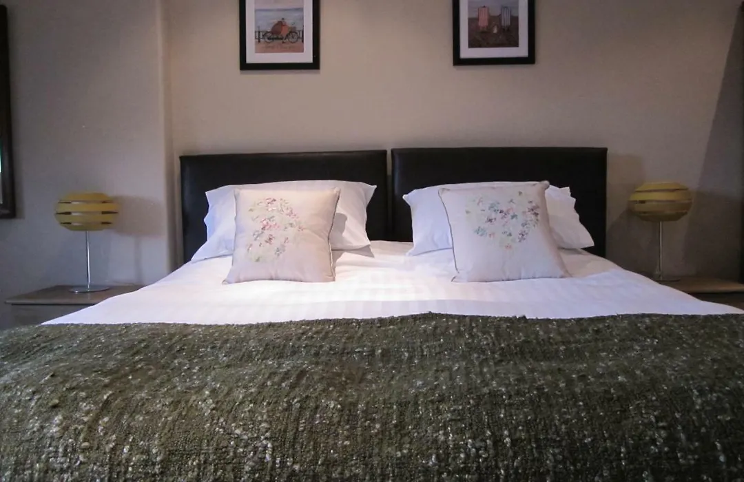 The Dorchester Guest House-1