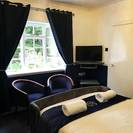 Edinburgh Lodge West End-3