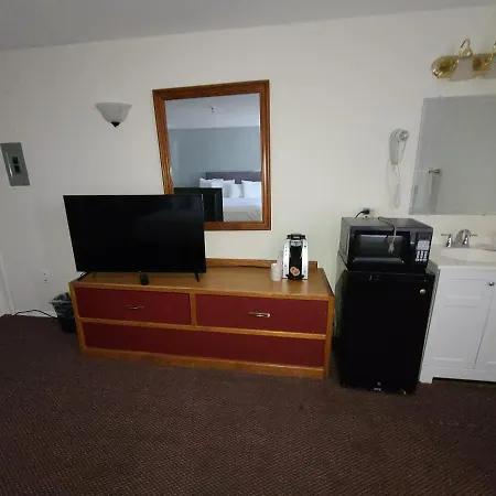 Hampton Harbor Motel-3