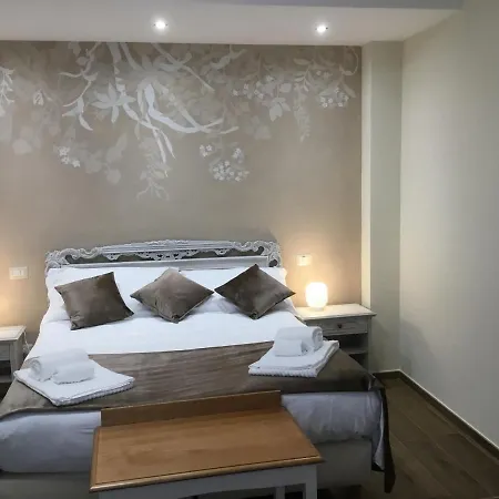 Cavaliere Suite & Rooms-2