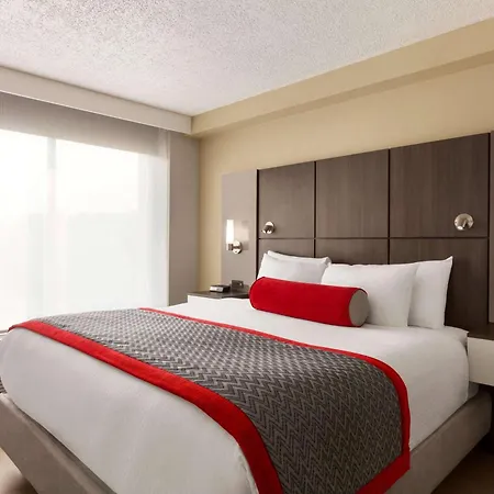 Ramada By Wyndham Suites Orlando Airport- Free Airport Shuttle-3