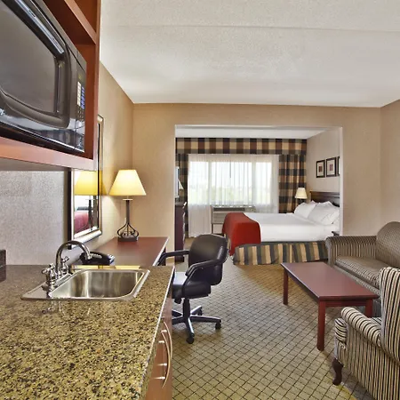 Glo Best Western Mississauga Corporate Centre-2