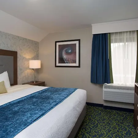 Best Western Plus Portsmouth Hotel&Suites-3