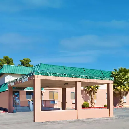Super 8 By Wyndham Alamogordo - White Sands-3