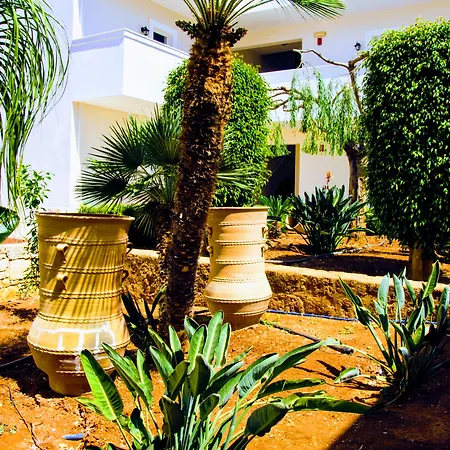 Yiannis Manos Hotel Resort-3