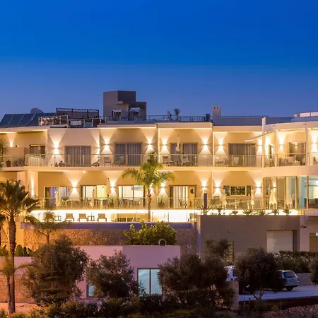 Caneiros Luxury House & Suites-3