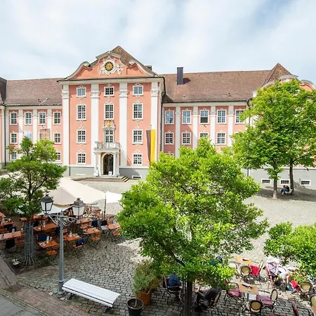 Gästehaus am Schlossplatz, Z. 1-2