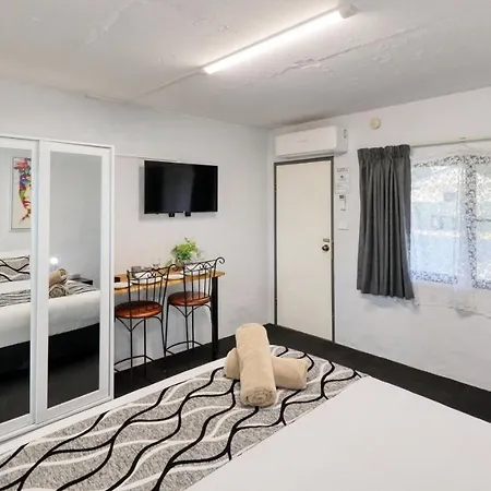 Parkes Federation Motel-3