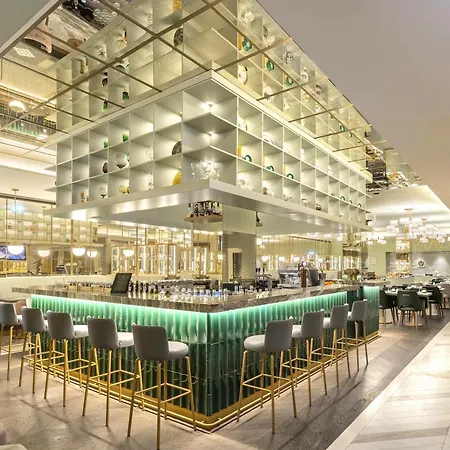 The Emerald House Lisbon - Curio Collection By Hilton-2