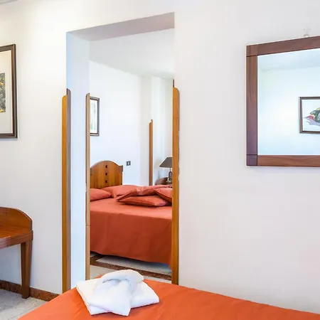 Hotel Villa D'Amato-2