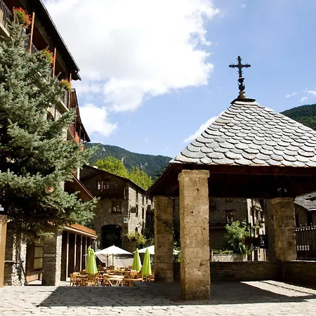 Hotel Santa Barbara De La Vall D'Ordino-2