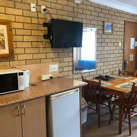 Lake Front Motel-3