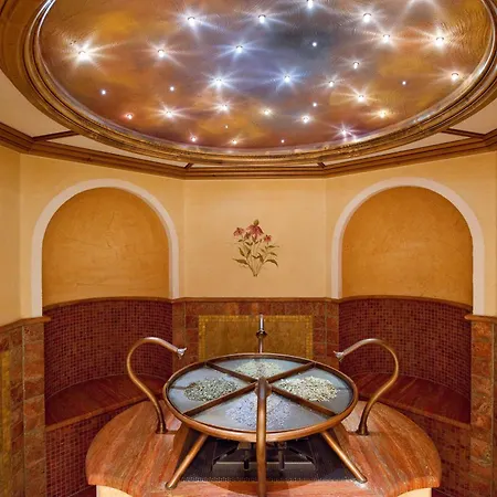 Hotel Jagdhof Bed & Breakfast-3