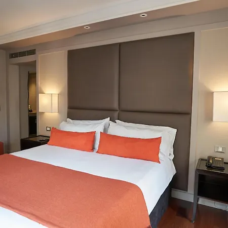Carles Hotel-2