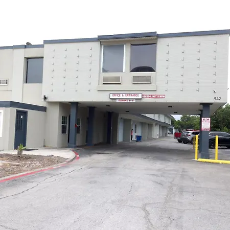 Americas Best Value Inn San Antonio Airport South-3
