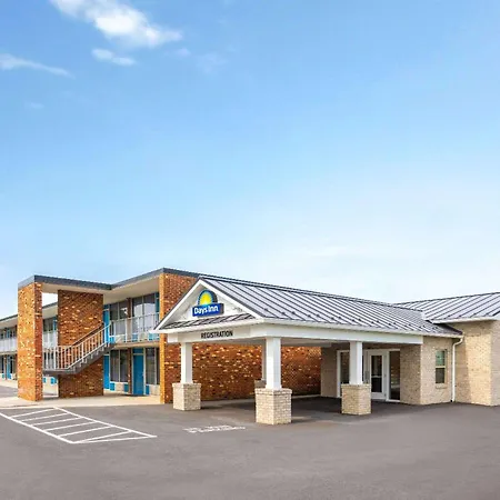 Days Inn Of Frederick By Wyndham-3