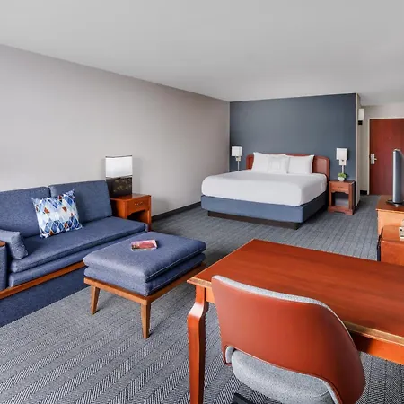 Courtyard By Marriott Sacramento Folsom-3