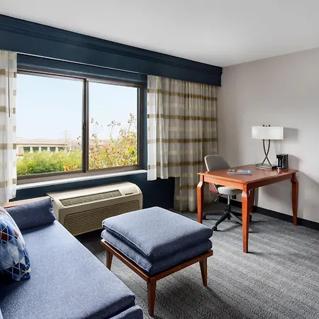 Courtyard By Marriott Sacramento Folsom-2